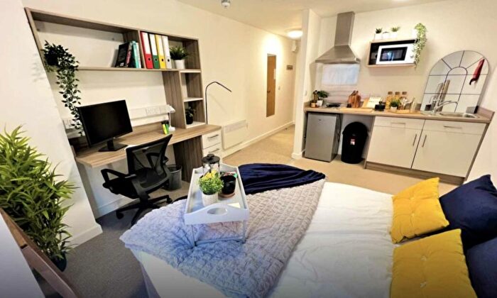 Studio For Sale In North St, Stoke On Trent, ST4