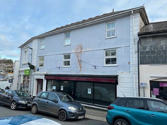 2 Bedroom Flat To Rent In Bay Tree Hill, Liskeard, PL14