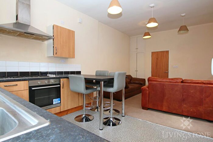 6 Bedroom Apartment To Rent In London Road, LE2