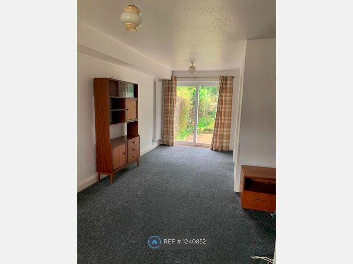 3 Bedroom Terraced House To Rent In Belgrave Mews, Uxbridge UB8