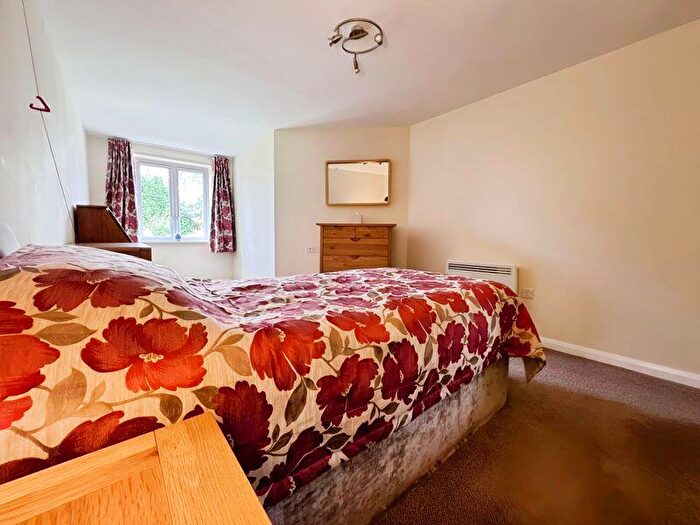 1 Bedroom Retirement Property For Sale In North Road, Newcastle Upon Tyne, NE20