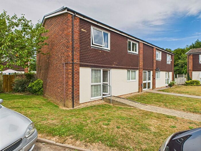 2 Bedroom Maisonette For Sale In Badgers Way, Loxwood, Billingshurst, RH14
