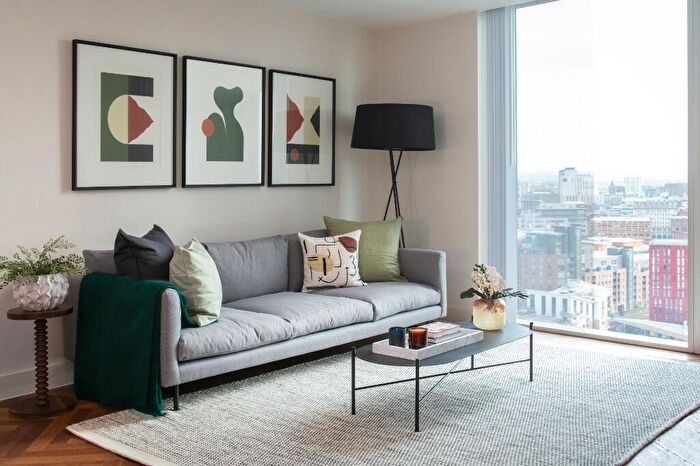 2 Bedroom Apartment To Rent In The Residences Manchester, Greater Manchester, M15