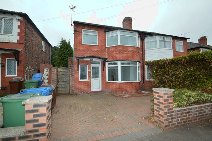 3 Bedroom Semi-Detached House To Rent In Albert Avenue, Prestwich, Manchester, M25