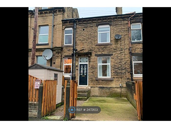 2 Bedroom Terraced House To Rent In First Street, Low Moor, Bradford, BD12