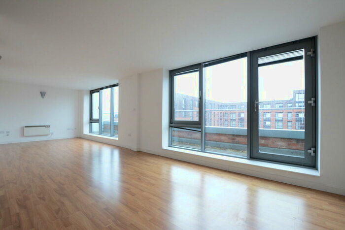 2 Bedroom Apartment To Rent In The Hicking Building, Queens Road, Nottingham, NG2