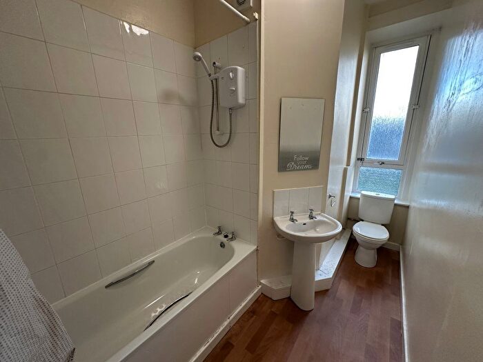 3 Bedroom Flat To Rent In Clepington Road, Dundee, Dundee, DD3