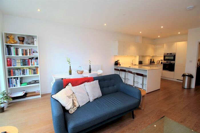 4 Bedroom Property To Rent In Handley Drive, London, SE3