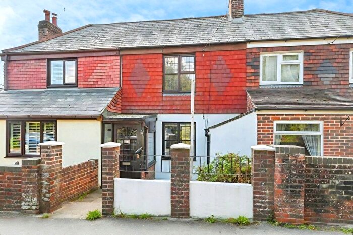 2 Bedroom House To Rent In Whichers Gate Road, Rowlands Castle, Hampshire, PO9