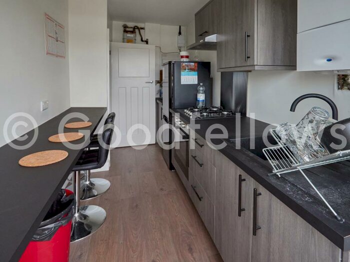 2 Bedroom Maisonette To Rent In Tudor Drive, Morden, SM4