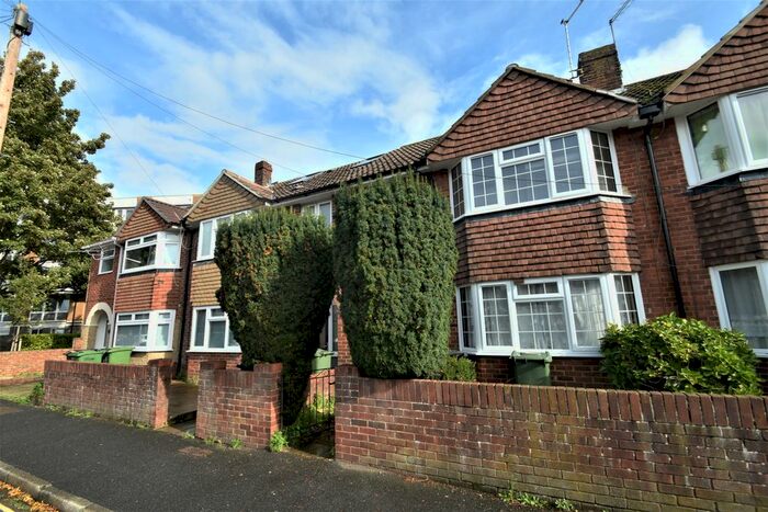 3 Bedroom Terraced House To Rent In Grosvenor Street, Southsea, PO5