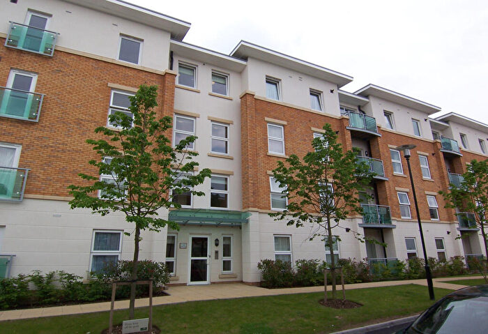 2 Bedroom Apartment To Rent In Leatherhead, KT22