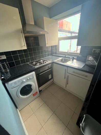 1 Bedroom Flat To Rent In Cardiff Road, Luton, LU1