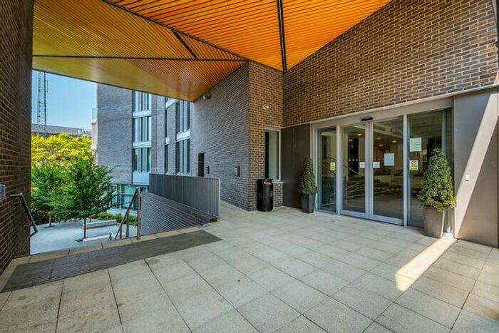 3 Bedroom Flat To Rent In Camley Street, London, N1C