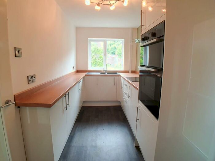 1 Bedroom Apartment To Rent In Pine Walk, Birmingham, B31