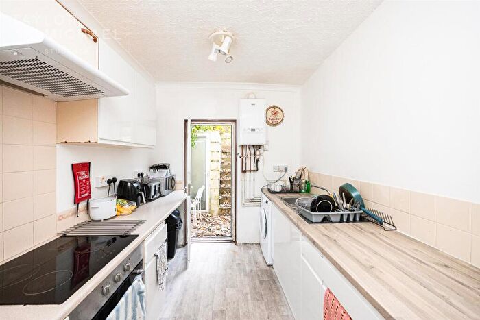 4 Bedroom Terraced House To Rent In Ewhurst Road, Brighton, BN2