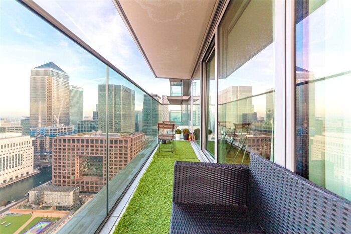 2 Bedroom Apartment To Rent In Landmark East Tower, Marsh Wall, London, E14