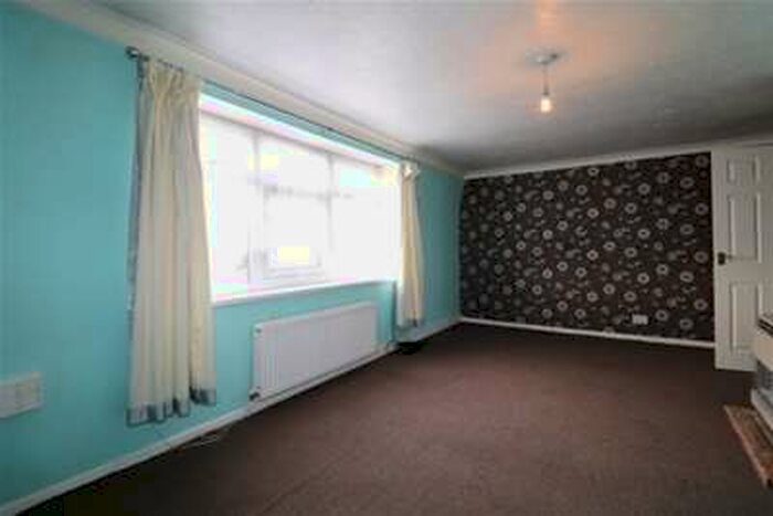 2 Bedroom Maisonette Flat To Rent In Link Road, Clacton-on-sea, CO15