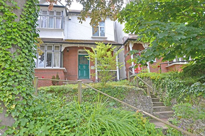 3 Bedroom Property To Rent In St. Augustines Avenue, South Croydon, CR2