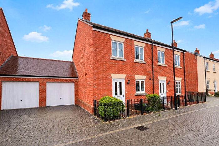 2 Bedroom Semi Detached House For Sale In Jerome Street, Wellesley, Aldershot, Hampshire, GU11