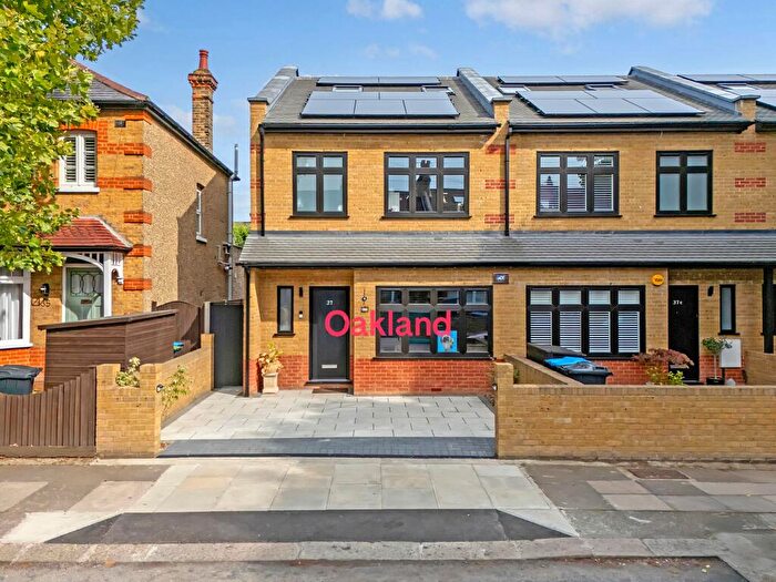 4 Bedroom End Of Terrace House To Rent In Bagshot Road, Enfield, EN1