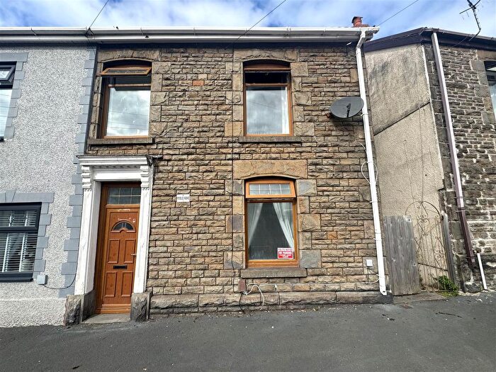 3 Bedroom Semi-detached House For Sale In Jersey Road, Bonymaen, Swansea, SA1