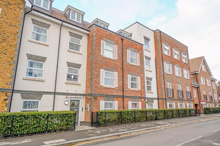 2 Bedroom Apartment To Rent In Bridge Street, Walton-On-Thames, KT12