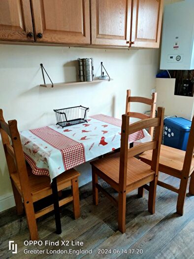 3 Bedroom Flat To Rent In Osborne Road, London, E7