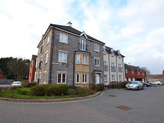 2 Bedroom Flat To Rent In Latimer Close, Bristol, BS4