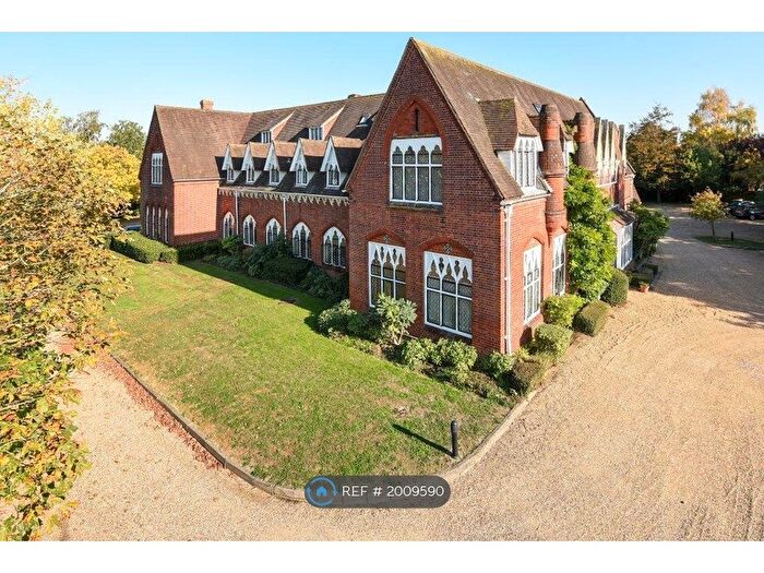 2 Bedroom Flat To Rent In Bridgeman Drive, Windsor, SL4