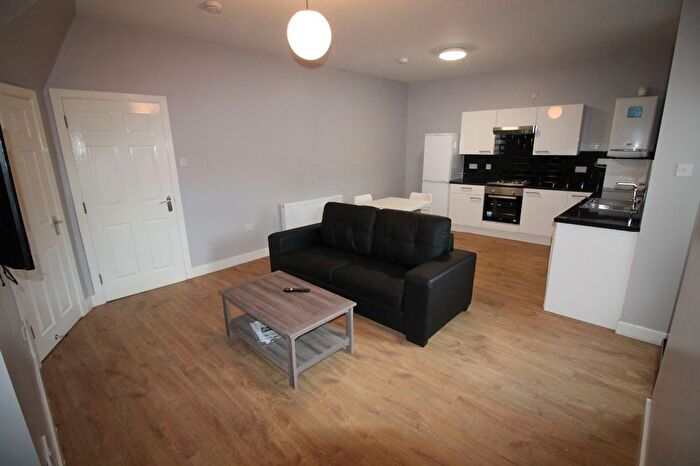 2 Bedroom Flat To Rent In Deuchar Street, Newcastle Upon Tyne, NE2