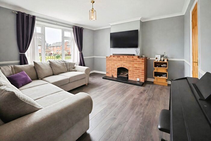 3 Bedroom Semi-detached House For Sale In Thorney Park, Swindon, SN4