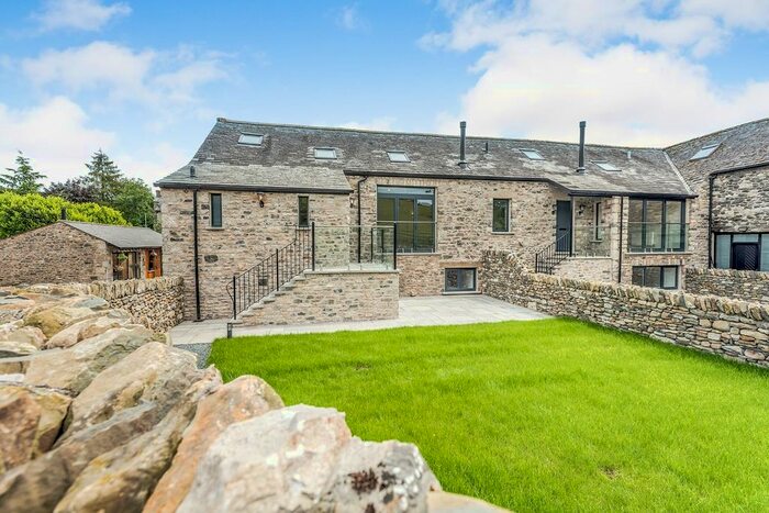 3 Bedroom Barn Conversion For Sale In Stainton, Kendal, LA8