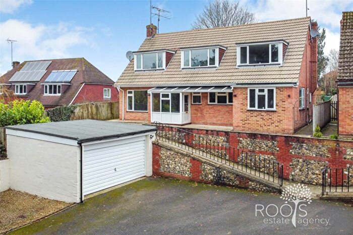 4 Bedroom Detached House For Sale In Winterbourne Road, Boxford, Newbury, RG20