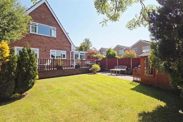 2 Bedroom Link Detached House For Sale In Chirk Place, Winsford, CW7