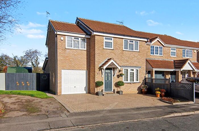 4 Bedroom Detached House For Sale In Kent Drive, Hinckley, LE10