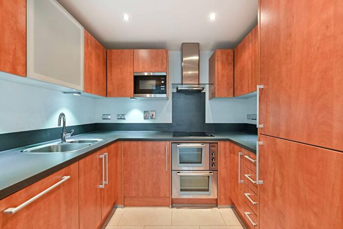 2 Bedroom Flat For Sale In Royal Quarter, Kingston, Kingston Upon Thames, KT2