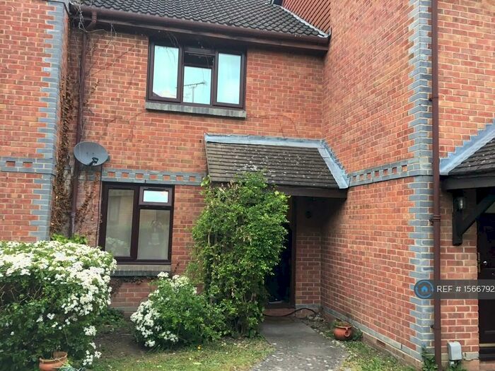 1 Bedroom Terraced House To Rent In Granby Court, Reading, RG1