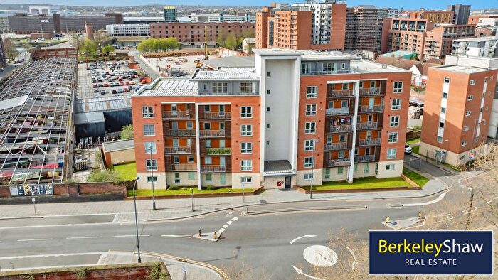 2 Bedroom Flat To Rent In Park Lane Plaza, Jamaica Street, Liverpool, L1