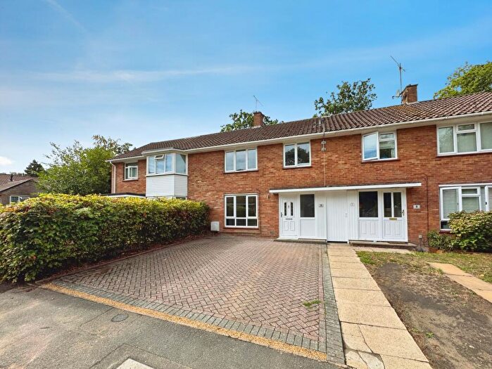 3 Bedroom Terraced House For Sale In Jackson Close, Bracknell, Berkshire, RG12