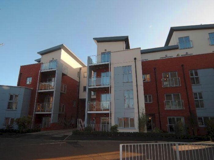 1 Bedroom Flat To Rent In Charrington Place, St Albans, AL1