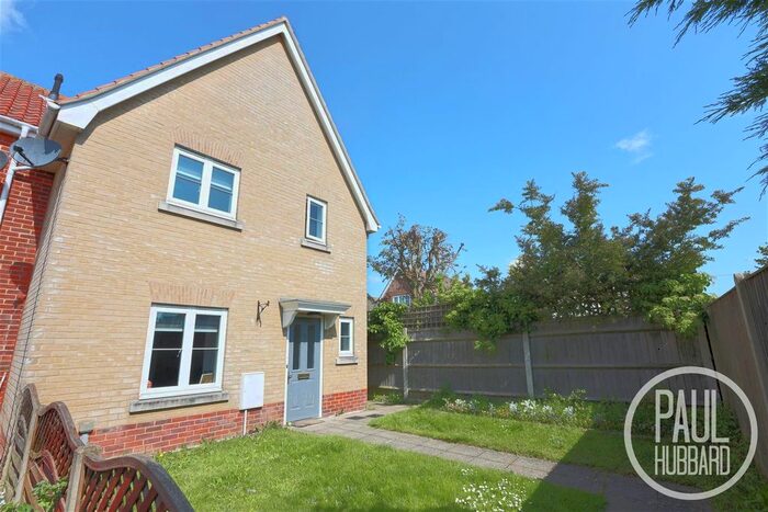 3 Bedroom End Of Terrace House To Rent In Elmore Gardens, Lowestoft, NR32