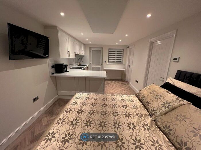 Studio To Rent In Yew Tree Avenue, Saughall, Chester, CH1