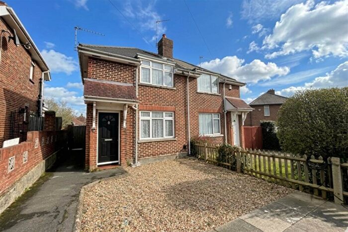 2 Bedroom Semi-Detached House To Rent In Maybush, SO16