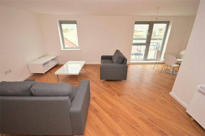 2 Bedroom Flat To Rent In River View, Riverside, Sunderland, Tyne And Wear SR1