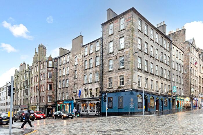 2 Bedroom Flat For Sale In / St Mary's Street, Old Town, Edinburgh, EH1