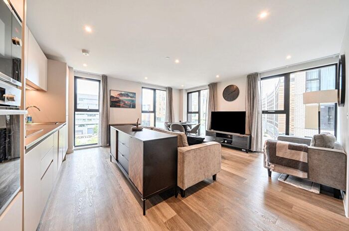 2 Bedroom Flat For Sale In High Definition, Red, Media City, M50