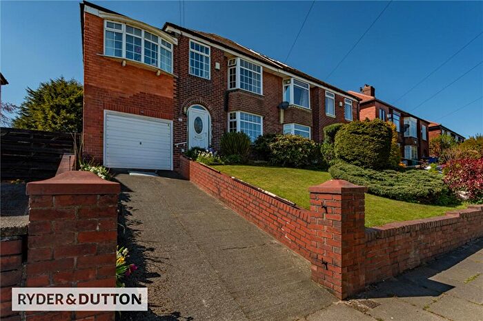 4 Bedroom Semi-Detached House For Sale In Heywood Old Road, Middleton, Manchester, M24