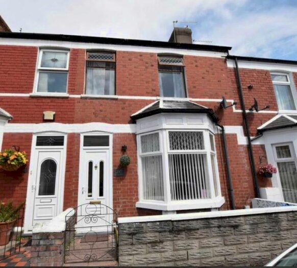3 Bedroom Terraced House To Rent In Glamorgan Street, Barry, CF62