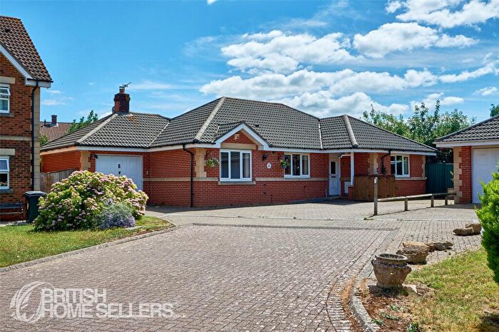 3 Bedroom Bungalow For Sale In Beatrice Way, Trowbridge, Wiltshire, BA14